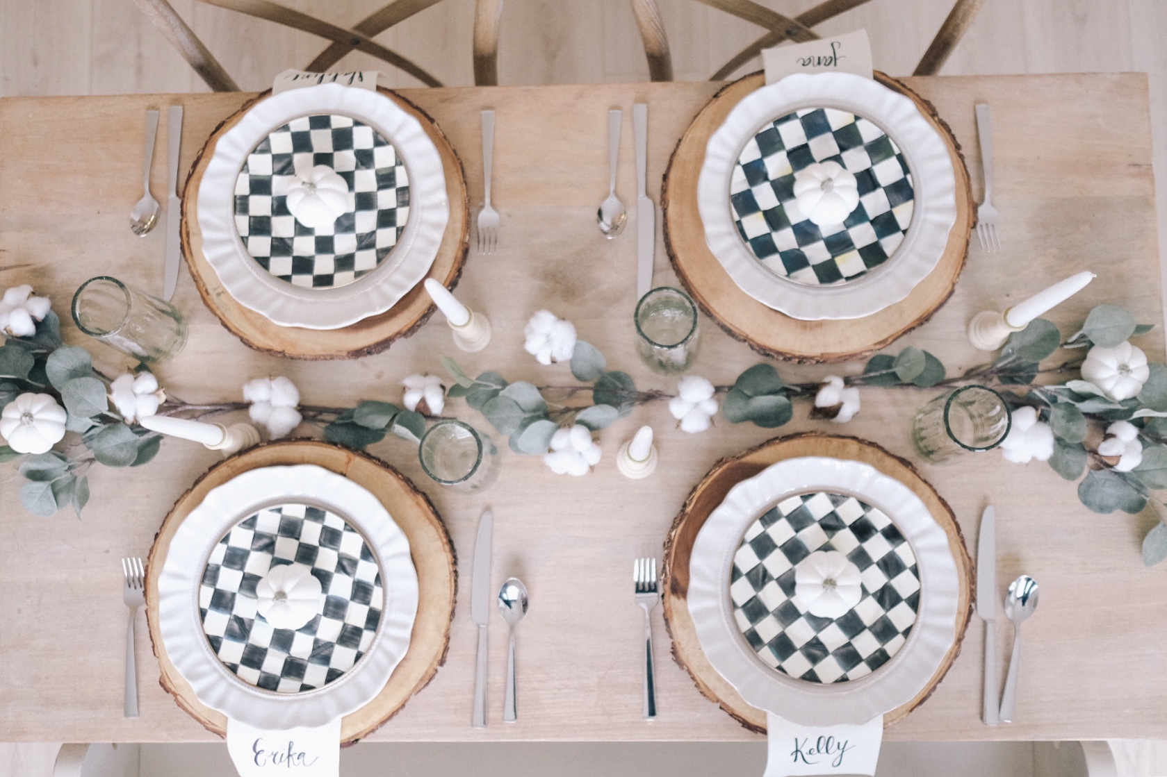 Friendsgiving tablescape with MacKenzie-Childs plates | Miss Madeline Rose