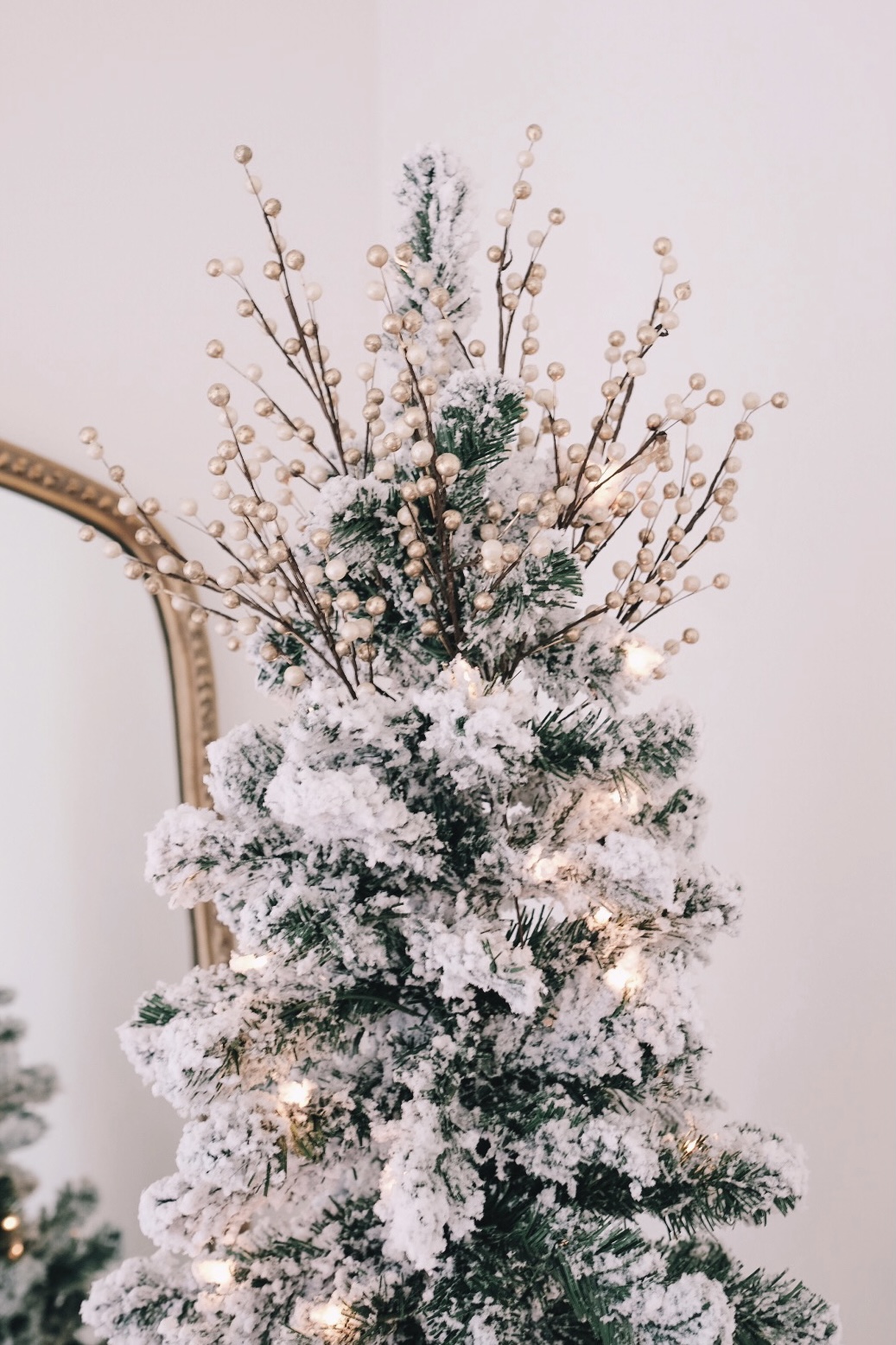Christmas tree topper picks | Miss Madeline Rose